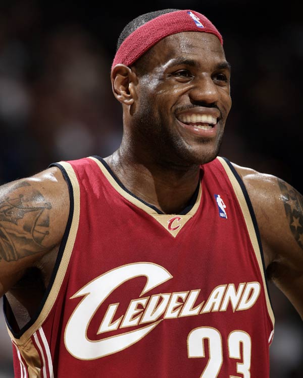 意难平？7天3战2胜1平，挺过难关的枪手迎来甜蜜12月，决战在春季