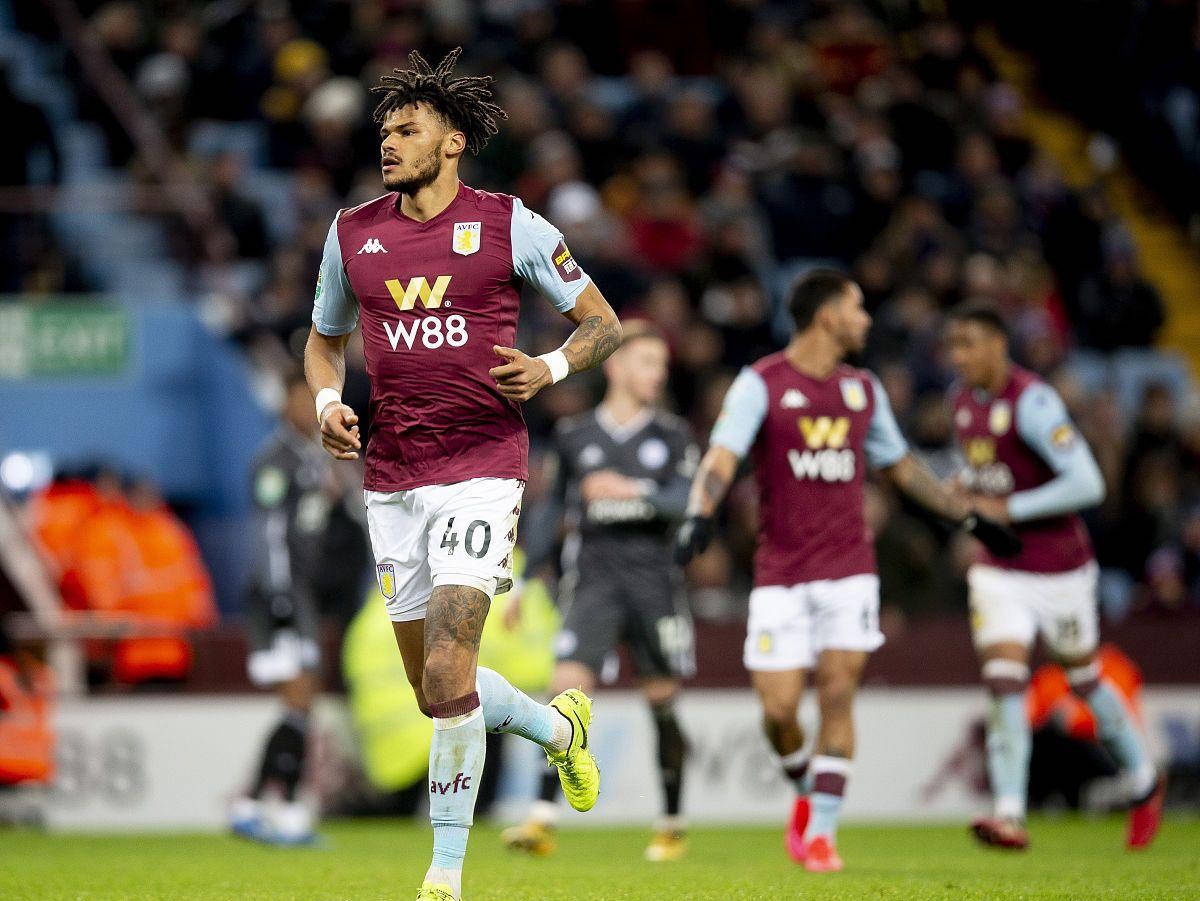 奥蓬达：我身处世界最大俱乐部之一，经历困难后为处子球高兴