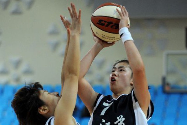 小胖“踩着”AG，拿下含金量最高的FMVP，AG为周最佳阵容尽心尽力